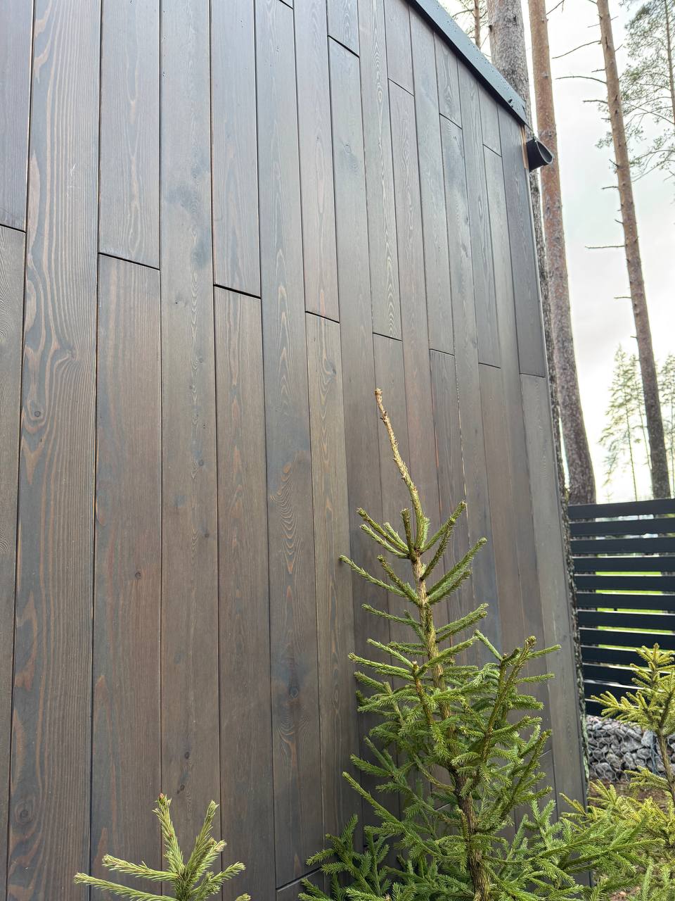 Планкен из лиственницы, 20*140 мм., сорт "Экстра", цвет по RAL 7024